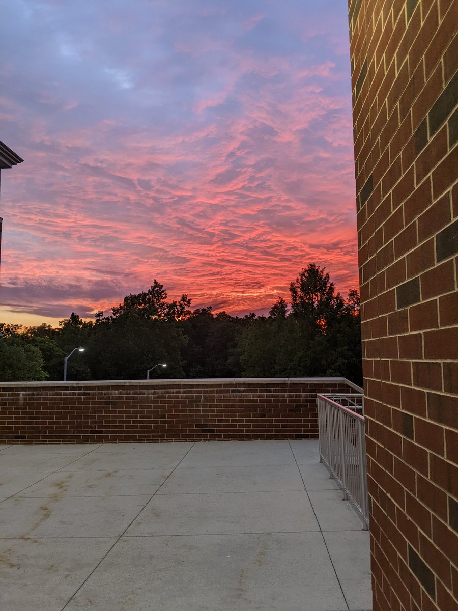 Sunrise Shippensburg U, ready to learn something new today!  #ktisummit #KTIgoosechase