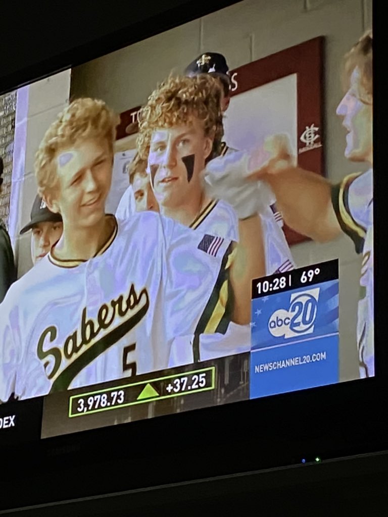 LonTayESPNCU's tweet photo. How incredible is this…paused the tv and took this pic of Andrew smiling after a big moment in the postseason

I asked @Dee4_3 if his EXTREMELY TALENTED Mom could capture it with a painting

I’m BLOWN AWAY by how it turned out!!

#ThanksKaty https://t.co/B3czjIpIqw