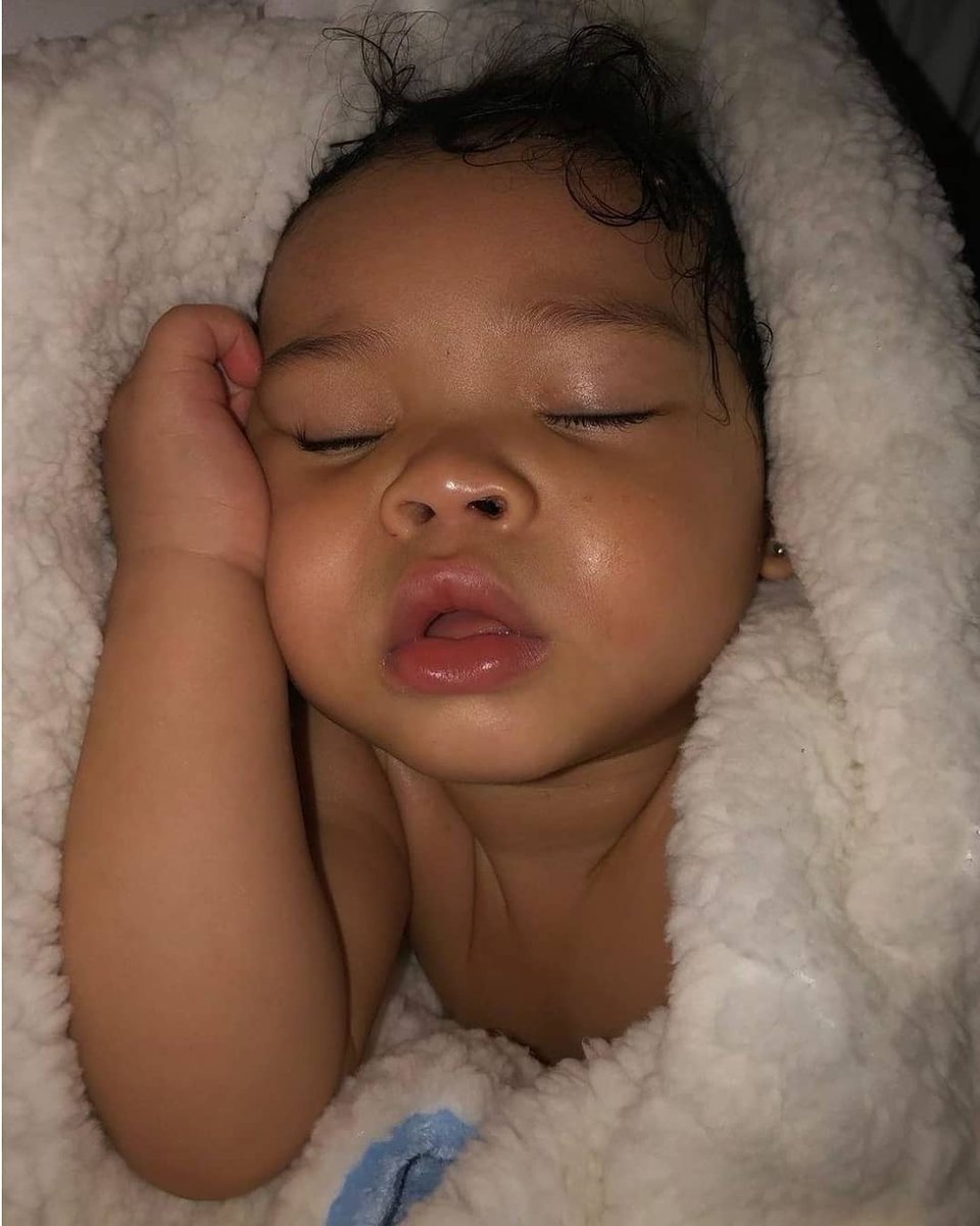 Sleeping beauty🥺😍