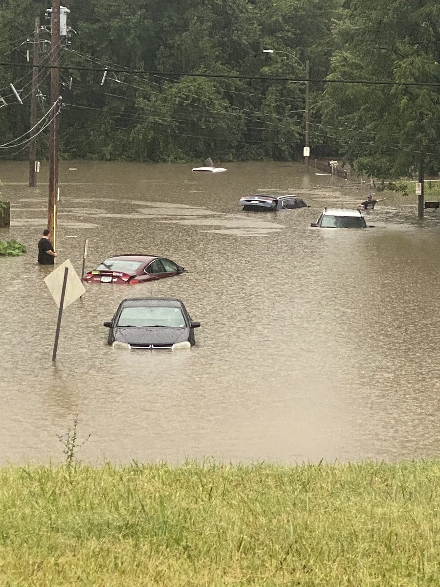 JuliaAveryTV's tweet photo. Families are swimming out of their houses in Southwest St. Louis. 
We have already seen the most rainfall in one day in STL history - and it’s just 8am. https://t.co/amHcUYk3IB