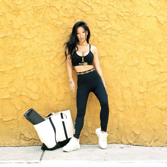 It’s here! The Activewear Collection! https://t.co/SOpuXC6gdX https://t.co/5PA8tHu60R