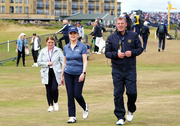markthehibby's tweet photo. Nicola Sturgeon the Maurice Flitcroft of Politics😜👇 #PhantomoftheOpen https://t.co/Y7zZkyoocL
