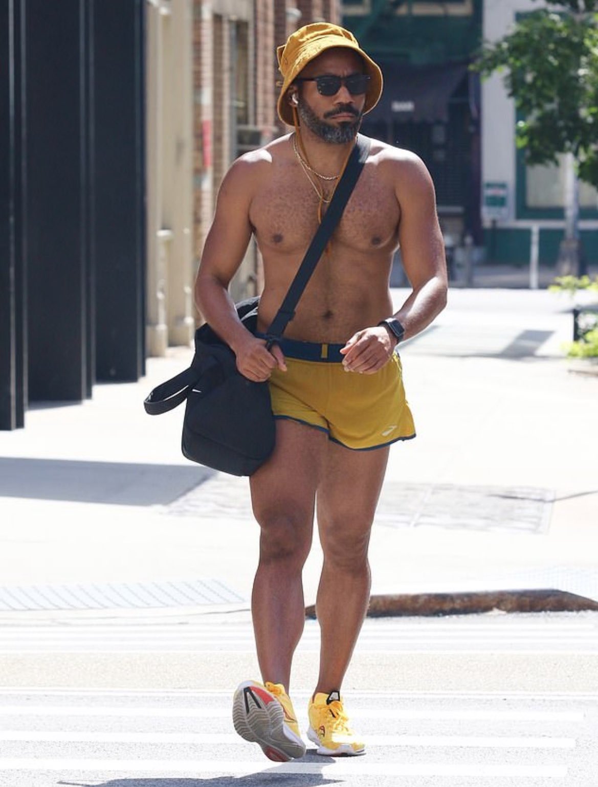 Male short shorts top