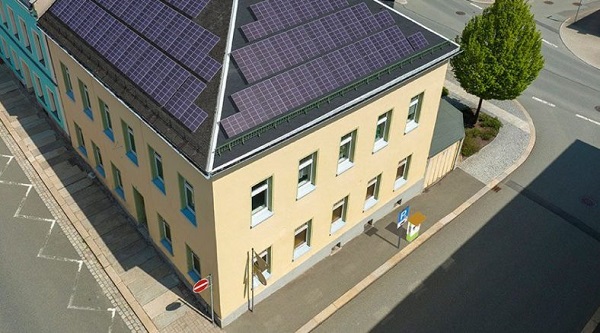 brkrvgl's tweet photo. Gemeinsam in #Immobilien investieren per #Crowdinvesting, z. B. in die Sanierung dreier Mehrfamilienhäuser, #Projekt Energetisches Wohnen #Vogtland. #Rendite-Chance: 7,50% p.a. für 65 Monate ab 500€ Mindestanlage. https://t.co/O5eLjqcCNP @wiwin_gmbh #Risikohinweisbeachten https://t.co/acB97axyvT