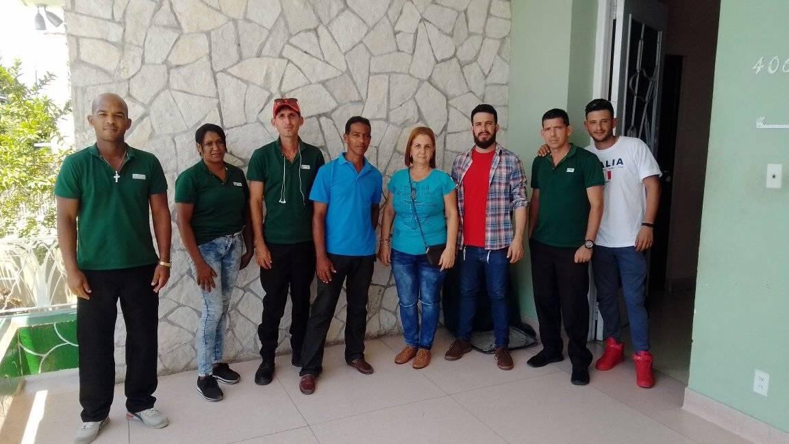 Integración entre <a href="/UniversidadMoa/">Universidad de Moa Dr. Antonio Núñez Jiménez</a> con <a href="/geominsal/">Grupo Empresarial Geominsal</a> se consolida con aula propia de la carrera Ing en Metalurgia y Materiales en <a href="/GeomineraO/">ⅭZ༝🔶­­­ ­­В­­l­n­­­­a­n­­­с­­­­­e­</a> participan estudiantes de Holguin y Santiago de Cuba <a href="/EnergiaMinasCub/">Ministerio de Energía y Minas Cuba 🇨🇺</a> <a href="/JuanRuizQuinta1/">Juan Ruiz Quintana</a> <a href="/CubaMES/">MES</a> @WalterBG_uci  <a href="/ElbaRosaPM/">Elba Rosa</a> 
<a href="/Sussetr_MEP/">Susset Rosales Vazquez</a>