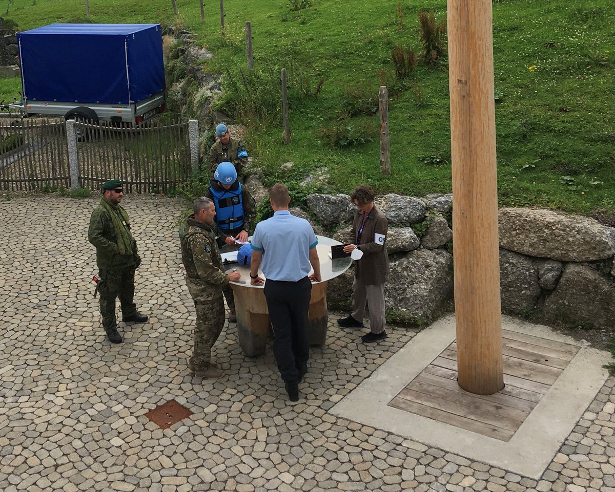 ZIF_Berlin's tweet photo. Die Blue Flag-Übung ist Abschluss und Höhepunkt der Bundeswehr-Ausbildung für zukünftige Militärbeobachter:innen #UNMO.
🗣️Zwei Mitglieder unseres Wahlbeobachtungspools haben vor kurzem als Rollenspieler:innen daran teilgenommen und ihre Eindrücke notiert: https://t.co/jPMIhaMB6s https://t.co/jLvECOvnZH