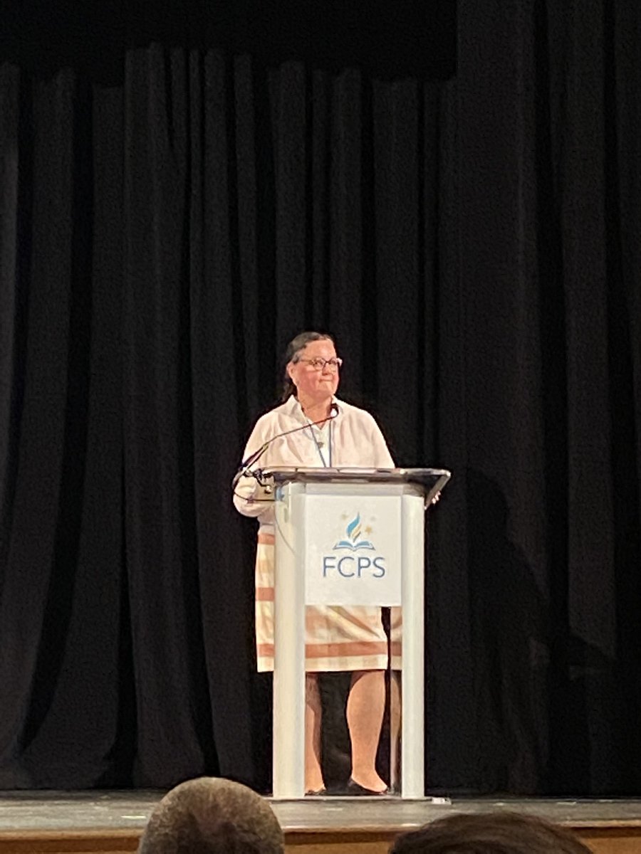 Sarah Phillips tweet media