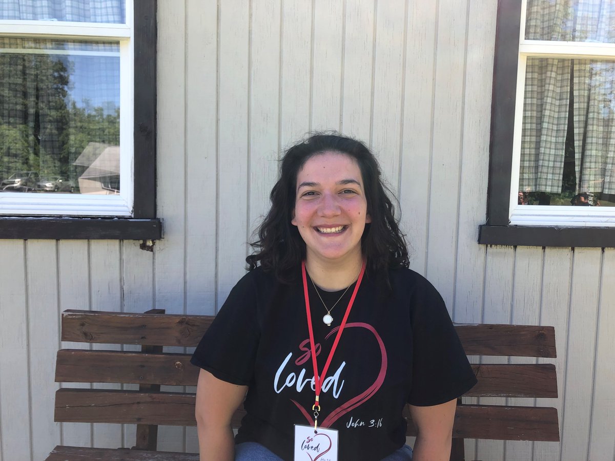 FamilyGuidance's tweet photo. It's time for another...✨COUNSELOR SPOTLIGHT✨
Today we are excited to introduce you to... Alaina Zick!
🏕️HOMETOWN: San Diego, CA
🏕️SCHOOL: GCC (@GroveCtyCollege)
🏕️YEAR: Junior
🏕️MAJOR: Psychology with Criminal Justice
#PromiseCamp #Summer2022 #CounselorSpotlight https://t.co/MsBMZau1in