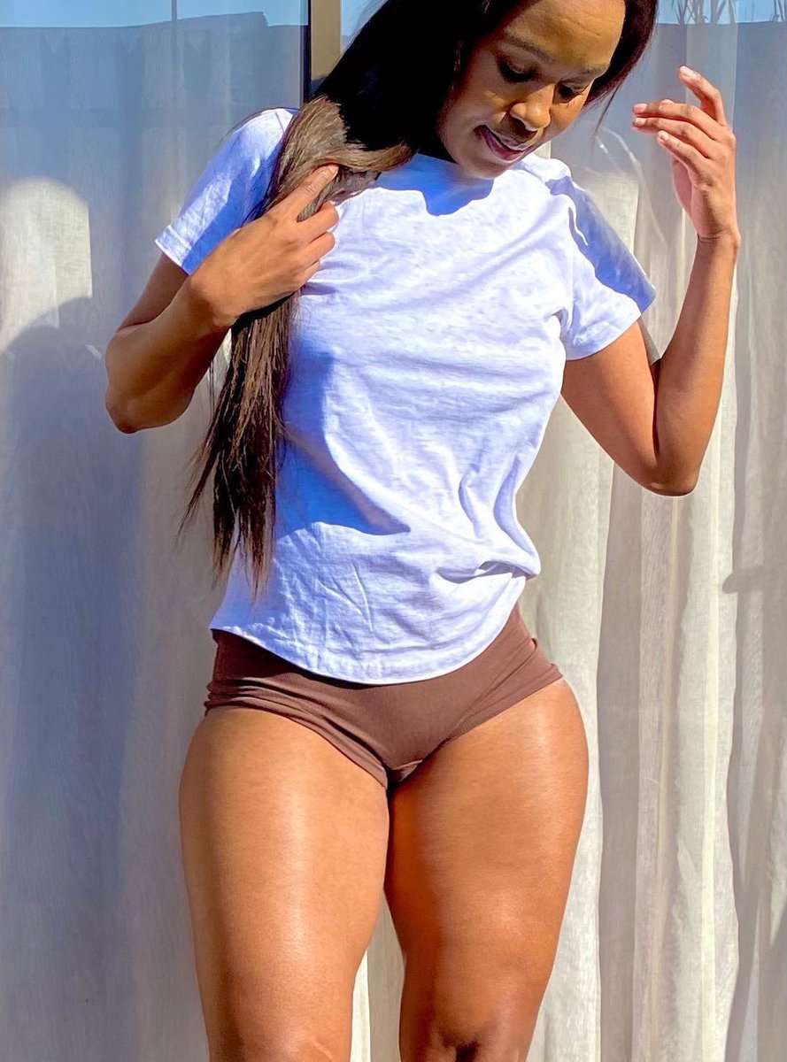 MalevuPegy's tweet photo. Never Skip Leg Day🏋🏽‍♂️✨ https://t.co/GGTocmms2W