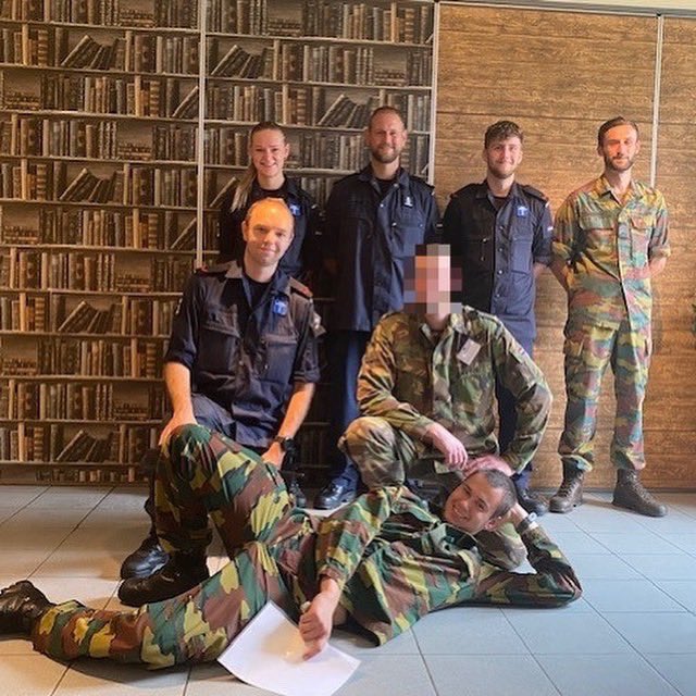 CCSPCATERING's tweet photo. Afgelopen woensdag heeft de EVO304 hun opleiding met goed gevolg afgerond. Natuurlijk werd dit gevierd in klein comité met een diploma uitreiking. Gefeliciteerd Giuseppe, Beau, Bas en Maurice en veel succes met jullie PWB op jullie nieuwe plaatsing.
 
#LDV #opleiding #succes https://t.co/K7kqAEeyF7
