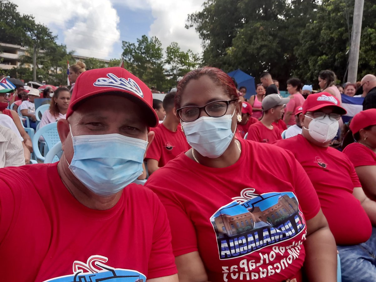 LivanFuentes1's tweet photo. El Consejo Popular La Demajagua honra a sus mejores hijos este 26 de Victorias.
#IsladelaJuventud
#SomosCuba https://t.co/k3MnvaCgaA