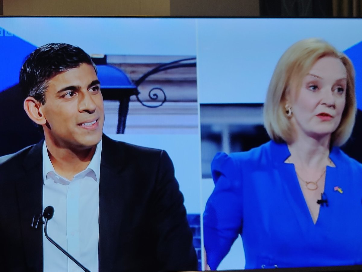 duuboo's tweet photo. Extreme painful to watch Liz debating... Worse than Theresa May. Kier Stammer would eat her alive.... https://t.co/3Qm2avH1zV