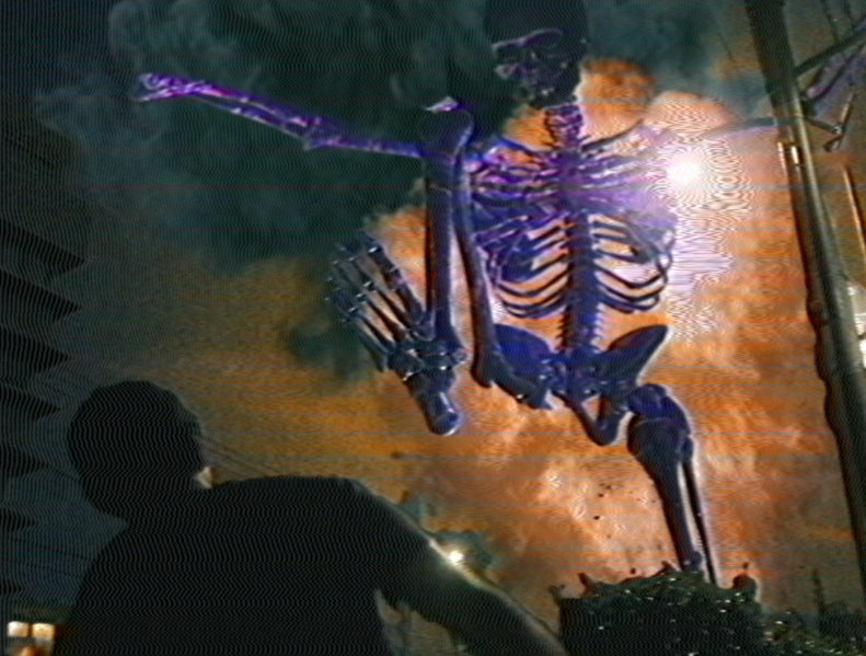 SkullyTSkeleton's tweet photo. #EEK3 is coming! Don't get flattened! Plenty of spooky #Lowpoly goodness aimed at your corneas! 
#Retrogaming #Indiegamedev  @HauntedPs1 https://t.co/in9VA1CCrd