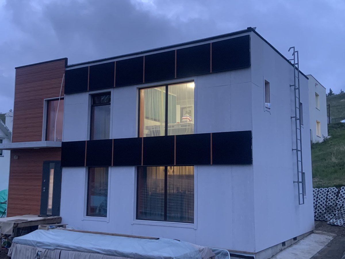 5 дүрмээ давт.
1 Дулаал
2 битүүмжил
3 урагш харсан сайн цонх тавь
4 дулаан солилцууртай агааржуулагч тавь
5 дулааны гүүрээ арилга

Ингээд л шууд цэнгэлийн манлайд хүрнэ. Энэ бол тоглоом хийх сэдэв биш. Хамгийн том ХО учир серёзны л байя.