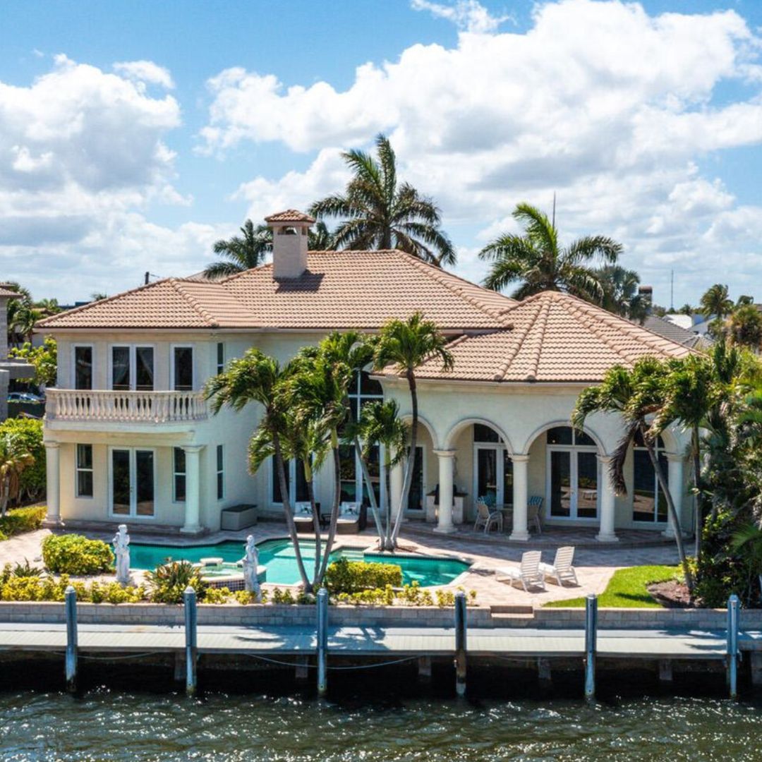 PascalLiguori's tweet photo. Located in the sought out Tropic Isle neighborhood is this vibrant home. 🌊🌴

📍3171 Jasmine Drive, Delray Beach, Fl
Offered at: $4.995 Million
4 bedrooms | 3.1 bathrooms | 3,407 SqFt

Contact us about this property today! https://t.co/pE6CaA5bmQ https://t.co/TeNfuYj4pu