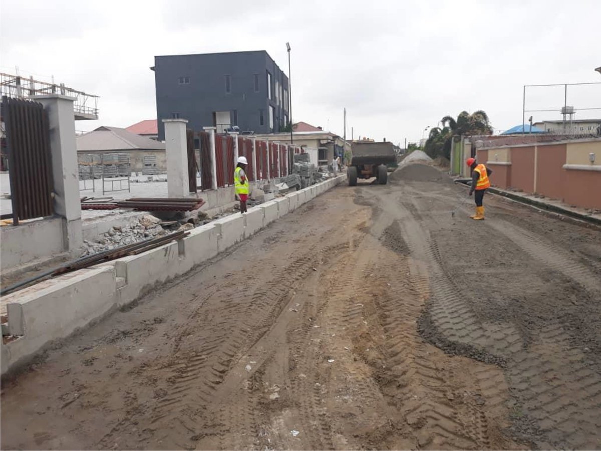 trafficbutter's tweet photo. "@Castleygroup: Road construction techniques are usually gradually improved by the study of road traffic, stone thickness, road alignment, and slope gradients etc. #roadconstruction #CastleyGroup #CastleyCourt #Castley https://t.co/DPYiJSIkgR