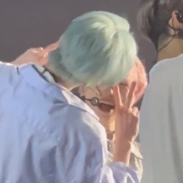 palcheokkitty's tweet image. his cutie smiley face help meeeee 😭