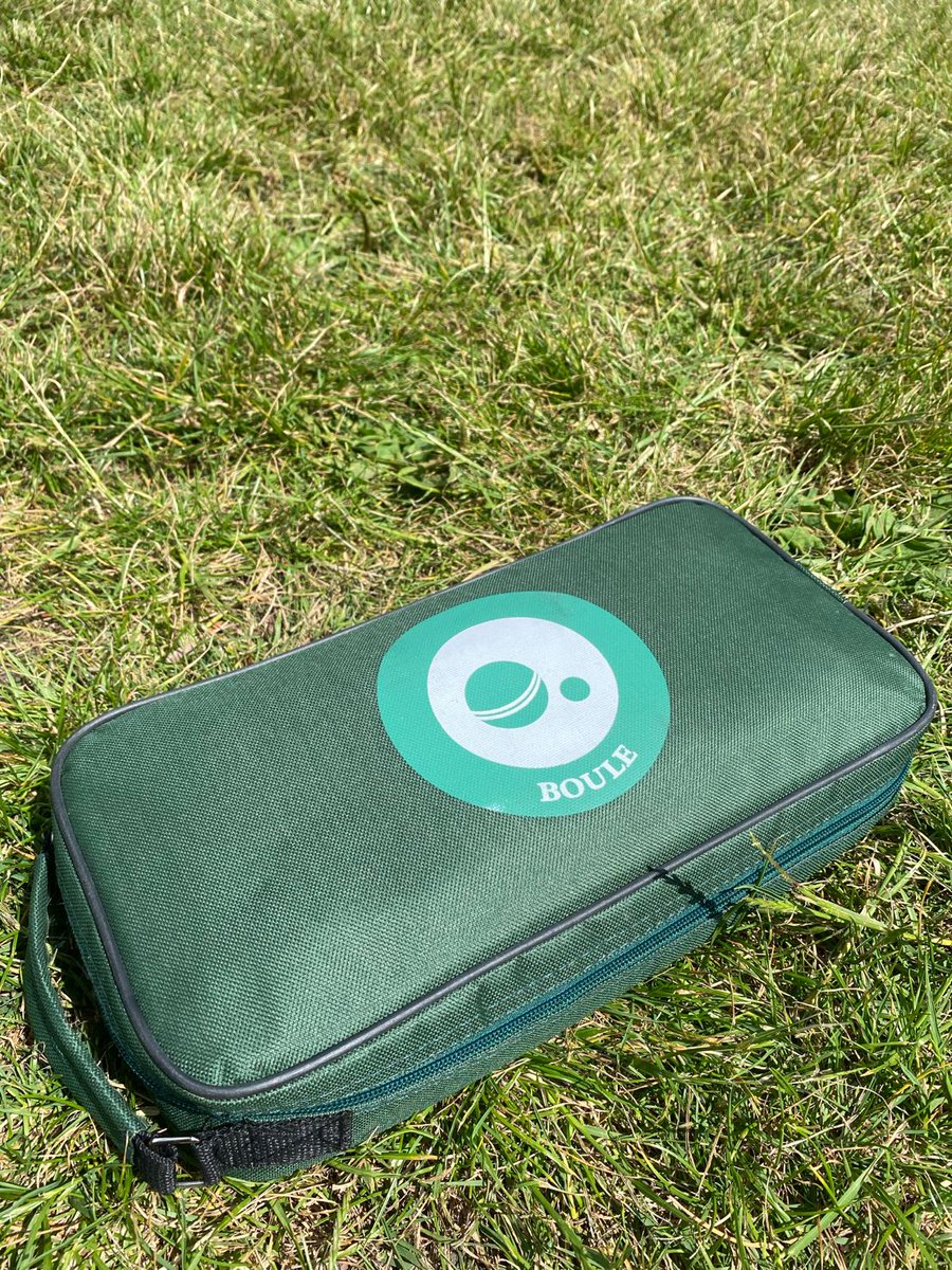 FinlingJennifer's tweet image. Had a lovely team picnic in the sunshine the other week, always good to have some downtime and play some games of pétanque!