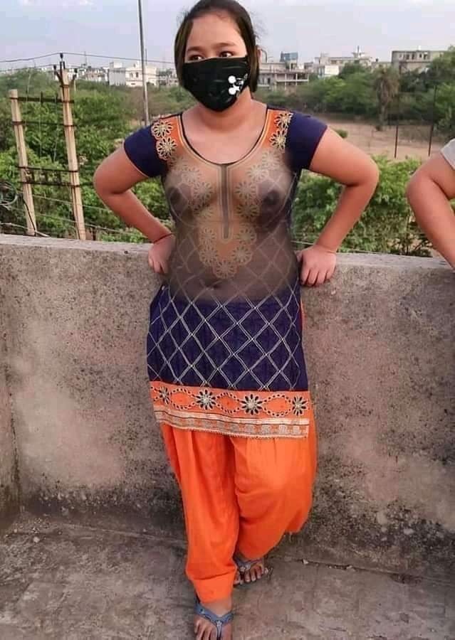 चलो मेरी तारीफ करो