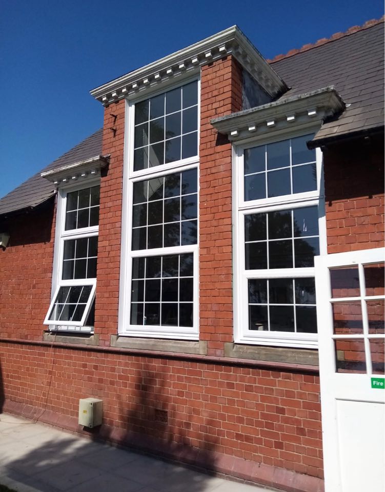 Oswestry Windows and Doors has recently transformed Tilstock C of E Primary #School in Shropshire and also improved its Covid-19 #ventilation requirements thanks to replacement #Optima windows from Profile 22! Read more about this project HERE: bit.ly/39wyDb8 🏫✏️