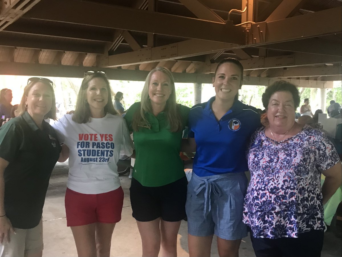 USF COEDU welcomes <a href="/pascoschools/">Pasco County Schools</a> new teachers at their kickoff event!  It was great seeing so many alumni and future alumni along with Pasco School Board Members Beaudoin, Harding, and Armstrong. Wishing all our new teachers a great school year!  #GoBulls