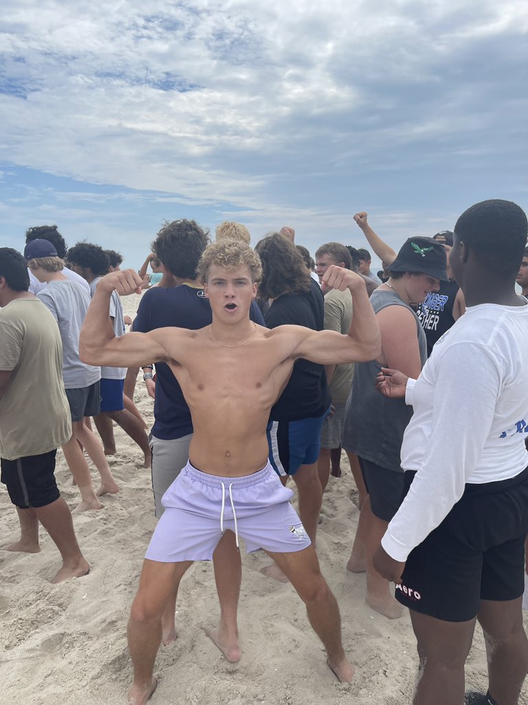 NB Football tweet media