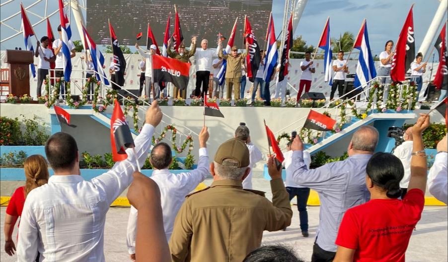 MMarreroCruz's tweet photo. En patriótico y emotivo acto, celebramos en #CienfuegosEn26, el Día de la Rebeldía Nacional en #Cuba 🇨🇺.
#SiempreEn26 https://t.co/GPGJxGhLdU