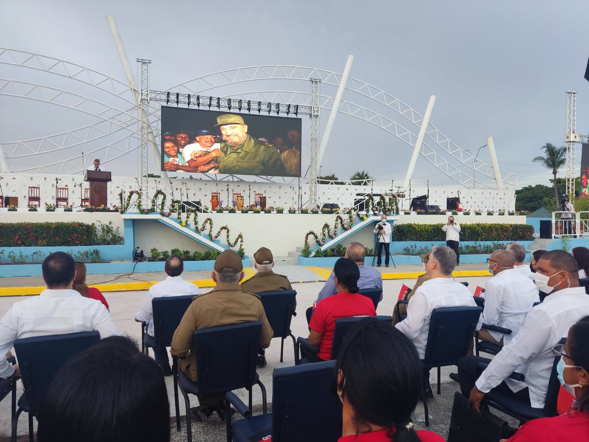 En patriótico y emotivo acto, celebramos en #CienfuegosEn26, el Día de la Rebeldía Nacional en #Cuba 🇨🇺.
#SiempreEn26