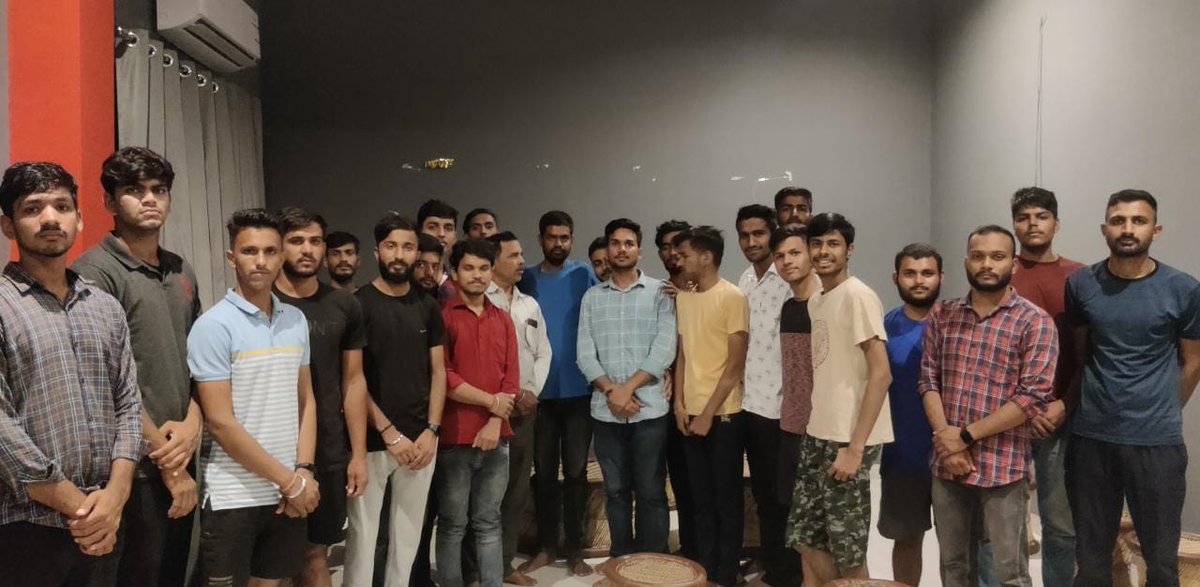 PrabalChauhan41's tweet photo. आज राजस्थान केन्द्रीय विश्वविद्यालय में युवा दहाङ (बङा खेल) कार्यक्रम जो 7 अगस्त को किशनगढ़ में होने जा रहा है पर चर्चा हुई जिसमें श्रीमान हेमराज तिवारी अजयमेरू विभाग (सह विभाग कार्यवाह ) व श्री अभिषेक जी पारीक (जिला महाविद्यालय विद्यार्थी प्रमुख) शामिल रहे। @RSSorg https://t.co/Qg5wmaDjaM