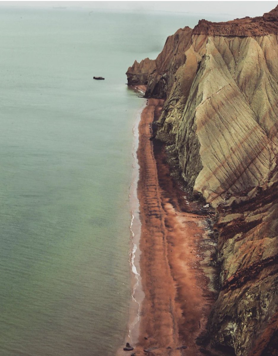 CheetahAdvent's tweet photo. Hormuz Island, Hormozgan, Iran.
For more information about traveling Iran please visit our website:👇
https://t.co/3ilT3WNogv
#Iran #irantravel #traveliran #traveltime #traveling #adventure #Tourism #travel #AdventureTime https://t.co/Pb4WxYHCYX