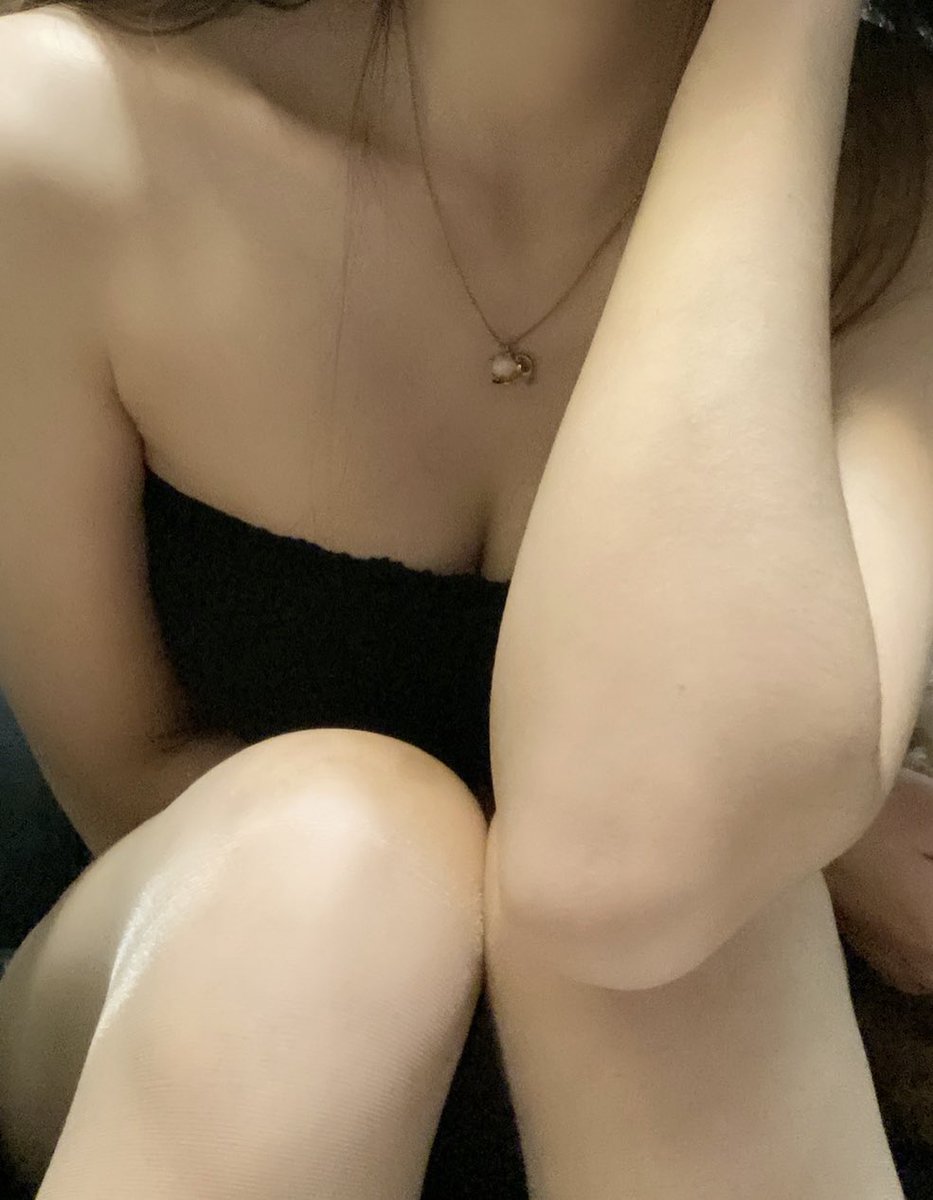 Angla10071213's tweet photo. 我要⋯⋯
你能給我嗎？
夏天到清涼裝備

#原味内裤 
#原味丝袜 
#原味商品販售 https://t.co/zHcnqF9zTQ