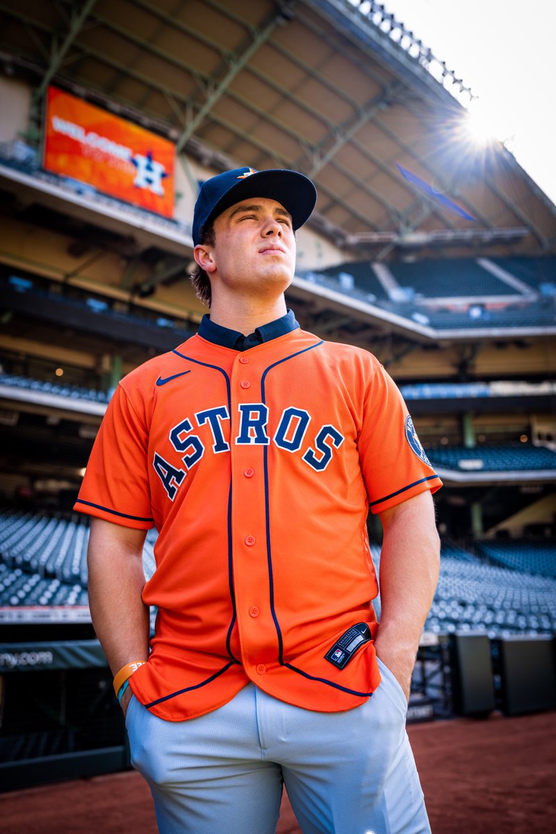 Houston Astros on X: New orange, new city. 🤘 Welcome to Houston