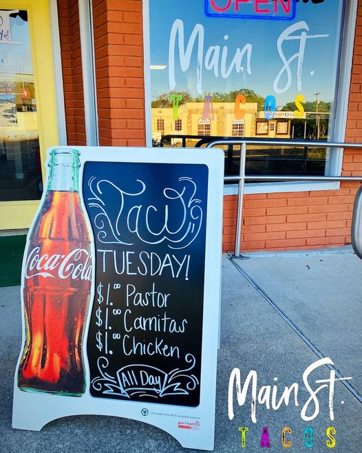Main_St_Tacos's tweet photo. #Tacotuesday is here Main St. Tacos $1 tacos for Pastor, Carnitas, and Chicken!!🌮😍 
Stop by  137 N Main St, Mansfield, TX 76063
Note: Our online order is closed for today, sorry for the inconvenience.
#tacotuesday #tacos #tacosnearme #streettacos #mexicanfoodnearme #mansfieldtx https://t.co/srzgqnmCOn