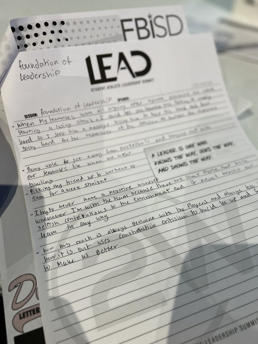 queisha44's tweet photo. Leading By Example! @brennenwi11iams #ProfileOfAGraduate #AlwaysInPursuit #Table15 @Gavin_Harris24 @_Sinxerz @myraajay @IsaacOrellana62 @tmbrians @WillowridgeTen1 https://t.co/4r52iX68DH
