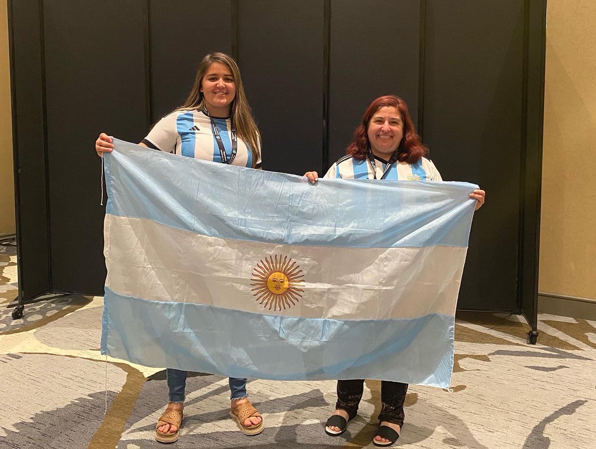 MICKAELA BUSTOS tweet media