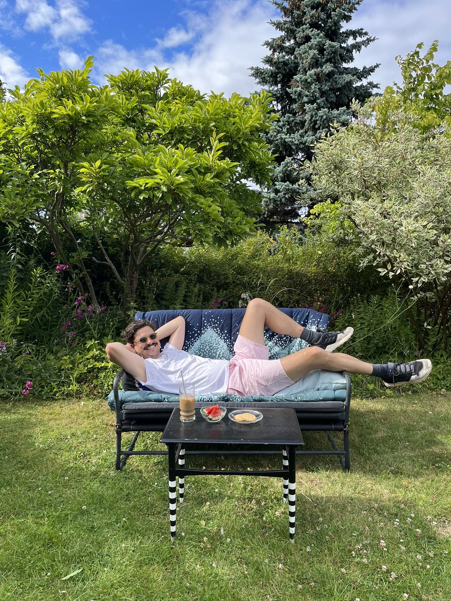 Efterklang's tweet image. Rasmus is in a podcast 👍 The Paper Crane Podcast by @codesclouds 👌 Listen here linktree.com/codesintheclou…