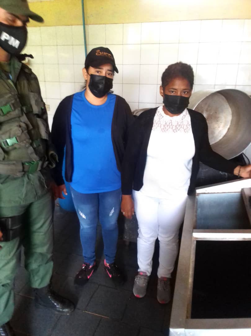 CNAEGARCIADEHEV's tweet photo. Visita cierre de año escolar: L.N. Simón Rodríguez, U.E.E. Arturo Michelena, U.E.E. Manuelita Sáenz #PuebloEnUnionNacional @NicolasMaduro @FreddyBernal @Berzabethg1 @clifmgarciahevi @CnaeTachira @GMAS_TC03 https://t.co/IFGbjg8ETH