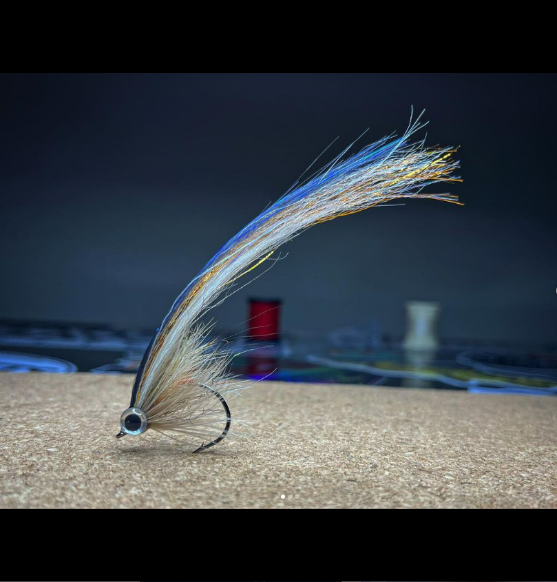 Saltwateronfly's tweet photo. That's an awesome pattern
@therealdirtyloaf
(I need to tie a few of these for my next trip to the gulf, inspirational)

#flytying #flytyingjunkie #flytyingaddict #flytyingporn #flyporn #baitfishfly #saltwaterfly #saltwaterflytying #blue #shiny https://t.co/YzcjOsvDdJ