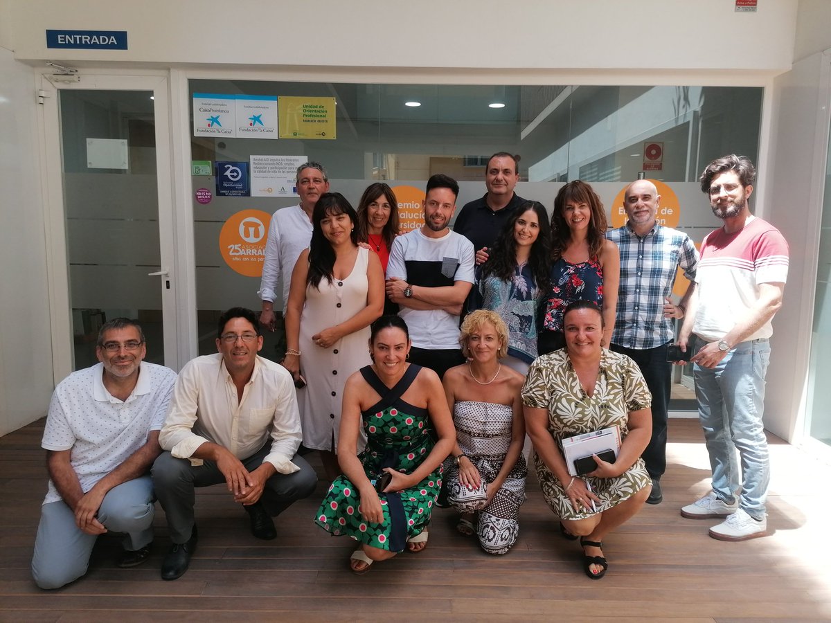 ArrabalAID's tweet photo. Finaliza #VisitadeEvaluación  @EFQM @Club_Excelencia con la #FotodeFamilia con Antonio Martínez, Julián Moreno+ #EquipoArrabal. Entre las conclusiones, la #credibilidad de @ArrabalAID, el avance en su #SistemaDeGestión y el esfuerzo colectivo por incorporar enfoques+herramientas. https://t.co/gN9RdETUgU