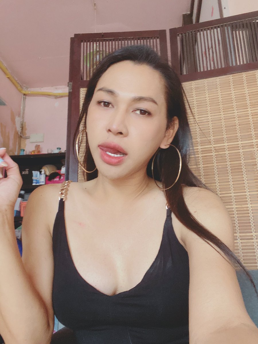 สาว2ขี้เหงา มัวแต่ส่องแล้วจะงัยต่อดี#สมุทรปราการ#แอดไลน์ nananotto