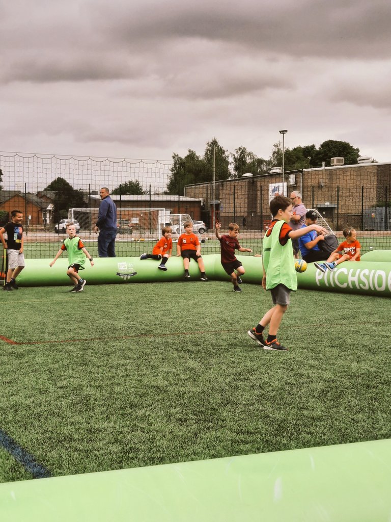 Aj_EyRe's tweet photo. What a brilliant day organised by @LincolnCity_FC The kids absolutely loved it ⚽️ The players and staff were fantastic throughout 👍 #ImpsSelfie #uptheimps https://t.co/6Hou8fyfYr