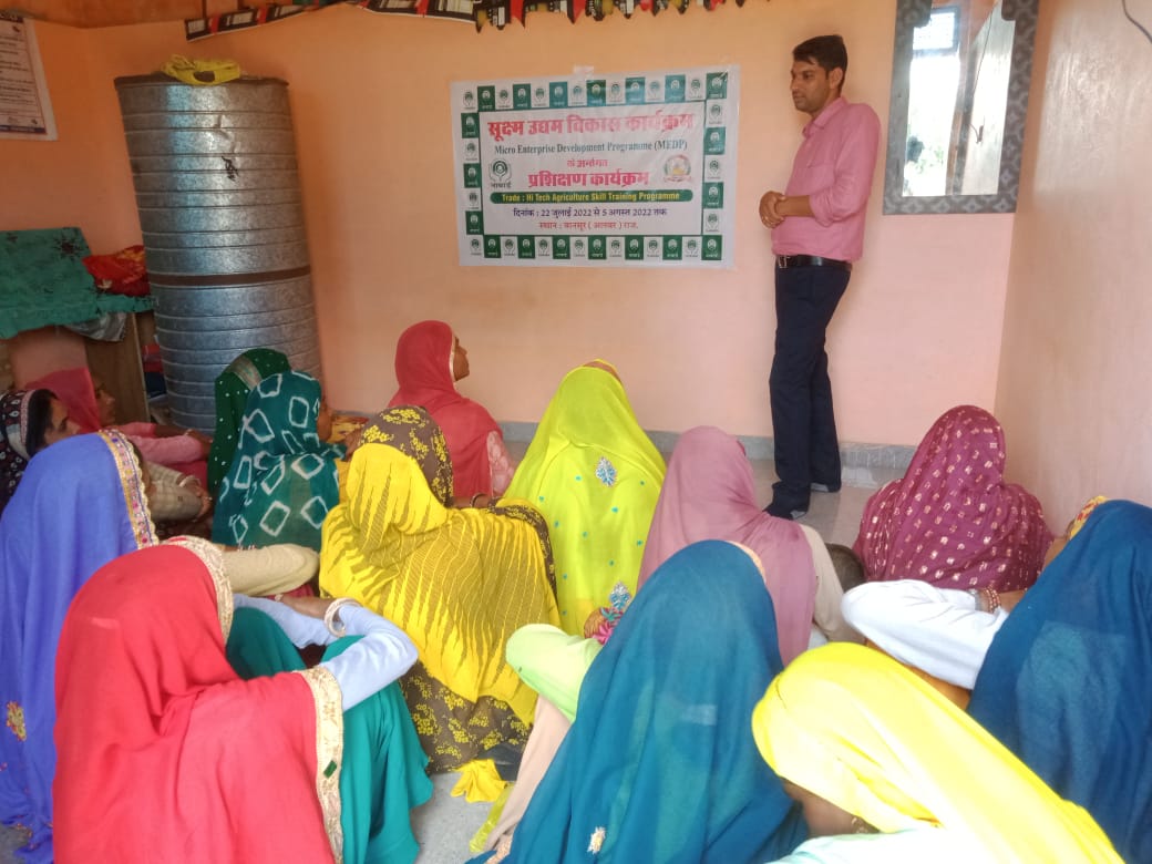 ujsbansur's tweet photo. Hi Tech Agriculture Skill MEDP Training Programme | MEDP Nabard | UJS | #Hi_Tech
#Hi_Tech_Agriculture
#MEDP
#Nabard
#skills
#Nabard_Alwar https://t.co/cnl35GRMth