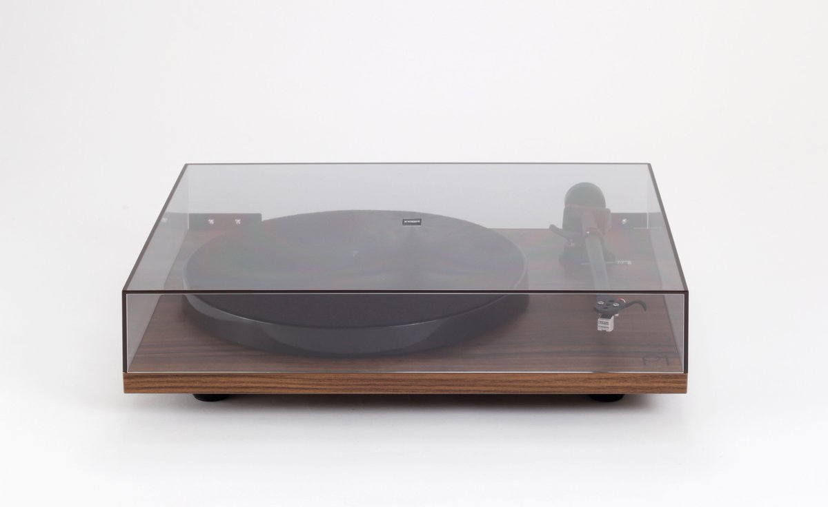 RegaResearch's tweet photo. We are pleased to introduce a brand new finish for the multi award winning Planar 1. The new Walnut effect finish will be available late August/September for £329. Supplied with the smoked dust cover as standard. https://t.co/uw5q1SeCEB

#rega #turntable #walnut #madeinengland https://t.co/FzJlooZXSi