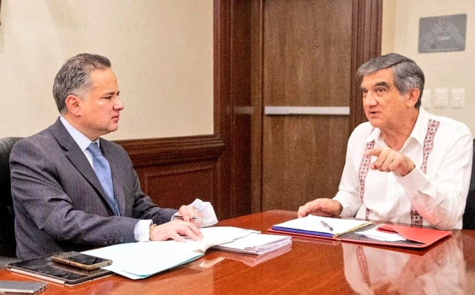 Invita Santiago Nieto a denunciar en caso de ser “víctimas de corrupción” por Francisco Cabeza De Vaca
 facebook.com/10006351766104…

#HagamosHechos
 #REYNOSA
 #Comparte