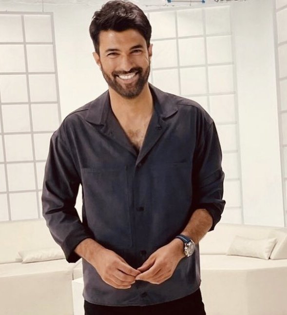 #Anket 
#KeremBürsın 👉🏻 RT
#EnginAkyürek 👉🏻 FAV

Takip etmeyenlerin oyu geçersizdir.