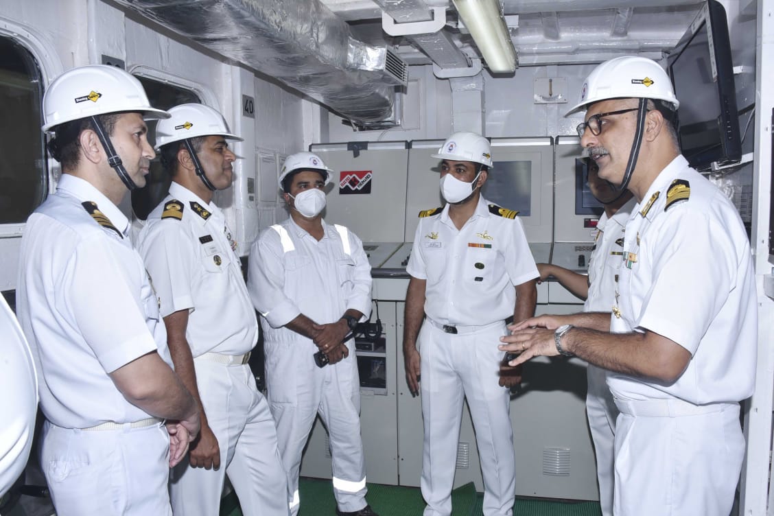 DefencePROkochi's tweet image. Mutual cooperation &amp;amp; association on training aspects has been existing between #BangladeshNavy &amp;amp; the @indiannavy since long.
The delegation would be proceeding to @IN_NavalAcademy #Ezhimala for further interaction &amp;amp; acquaintance on the training aspects.(2/2)
#TrainingPartnership