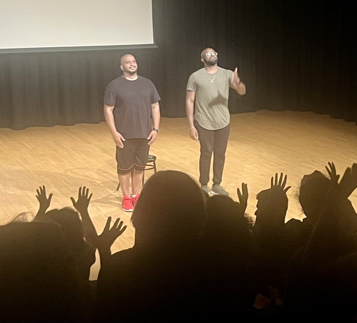 @RinkooBarpaga Delighted audiences on at Mac arts on Monday 25Jul with preview before run @ThePleasance of Made In (India) Britain. Thank you @DanielLBailey @TyroneHuggins Matthias Andre.