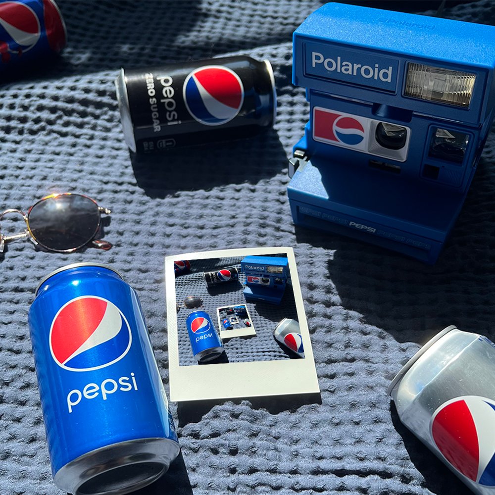 pepsi's tweet photo. Interrupting your feed with this mind-bender 🤯  
📸 by retrospekt https://t.co/ZcN1buFFjg