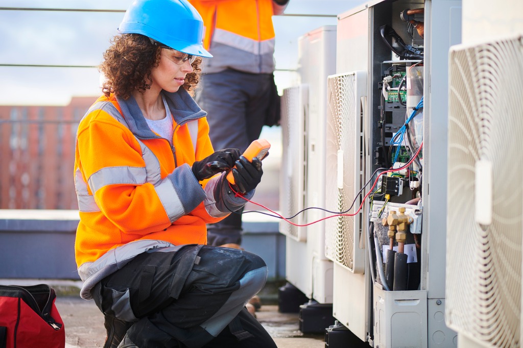 CLCfw's tweet photo. Don’t miss the opportunity to apply. With our skilled trades training you'll receive several benefits and certifications. Our weekly Registration is tomorrow at 6220 Anglin Drive in Forest Hill. We start at 9 am and everyone who is interested is invited. Call 817-887-9720. https://t.co/q5rloi4S4F