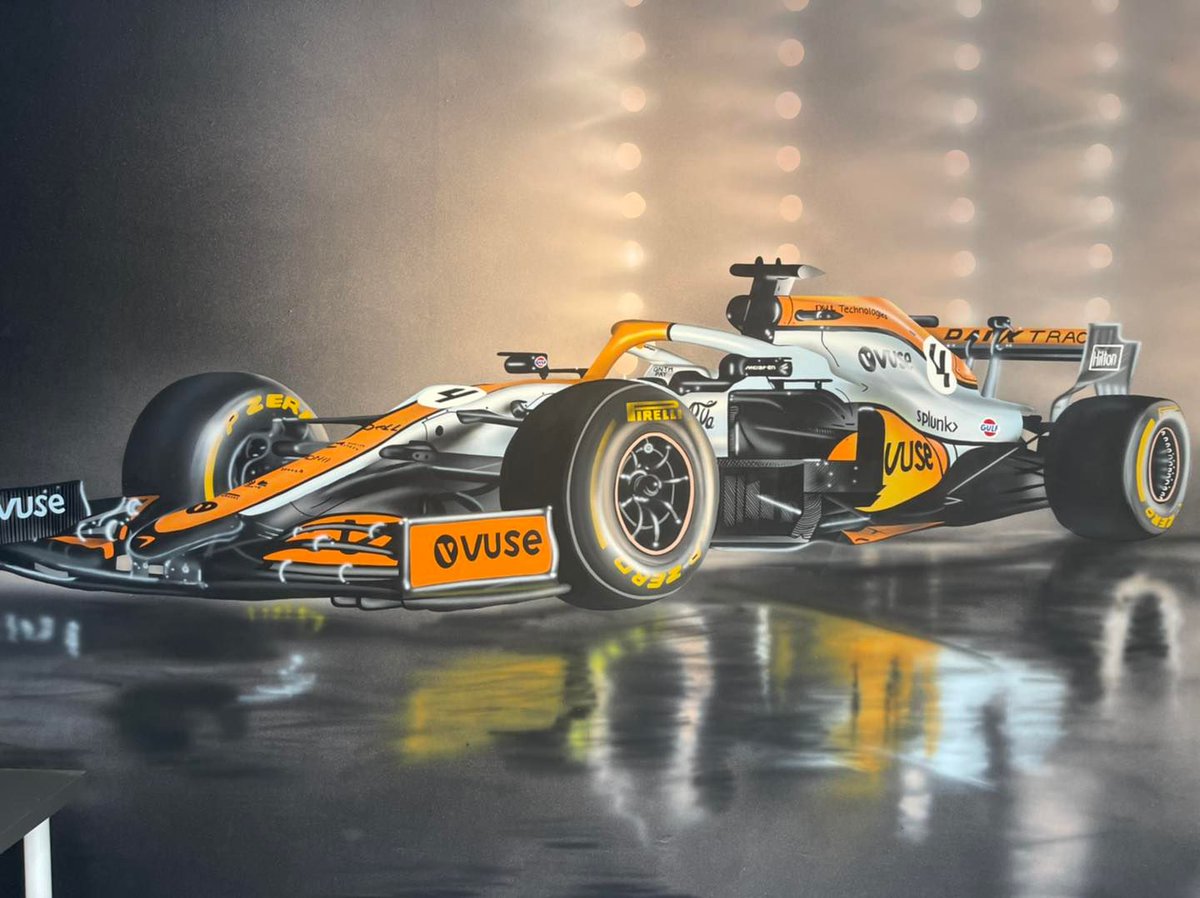 Creativemuraluk's tweet photo. McLaren F1 Lando Norris car painted in a office at chesterfield for a massive McLaren fan 
Loved painting every minute of this.
#landonorris  #McLaren  #F1  #johnstones #tesa #tesatape #Creative  #murals #portraits https://t.co/sPi3FzuuUZ